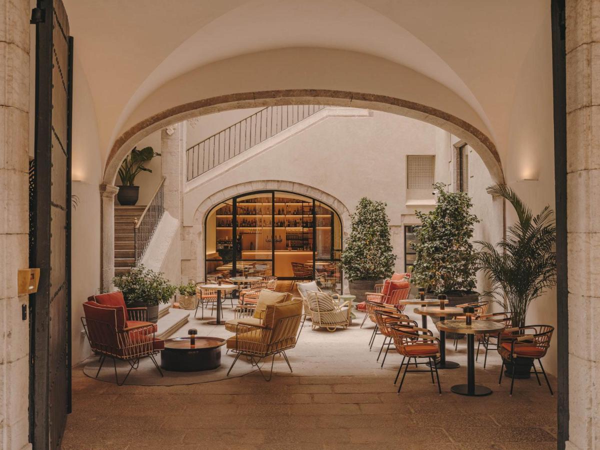Hotel Palau Fugit Жерона Екстер'єр фото